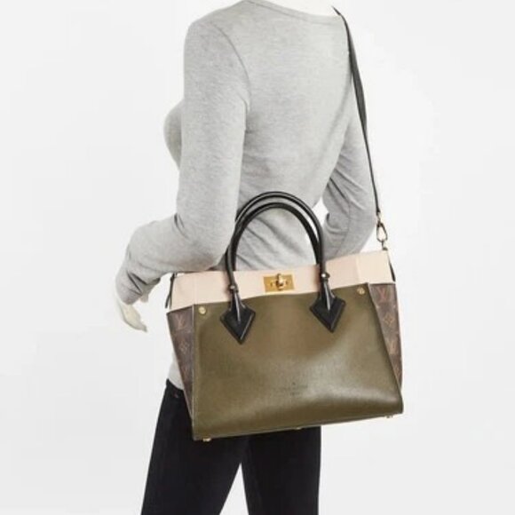 Louis Vuitton Laurel Leather And Monogram Canvas On My Side Bag - Picture 2 of 11